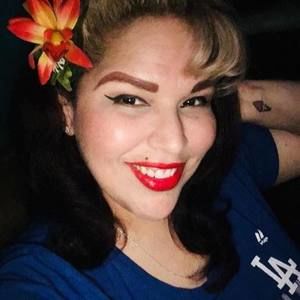 Meet your Posher, Gloria